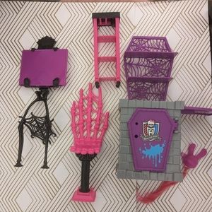 Monster high furniture